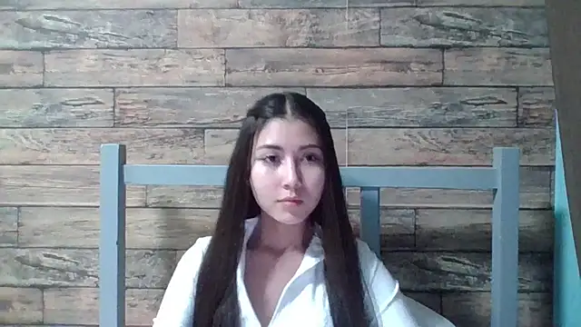Virginia Hicks online show from 10/02/25, 07:21