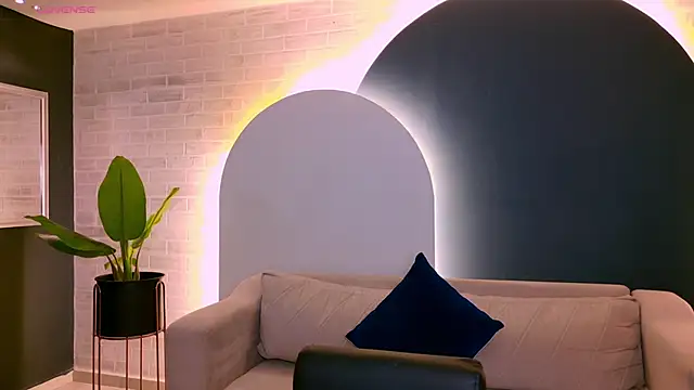 AgathaKondo  online show from 11/11/25, 07:14