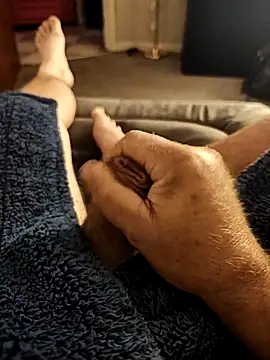 hubbyfun19 online show from 09/28/25, 06:19