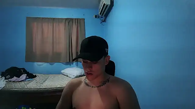 Jaket lovers online show from 10/13/25, 06:41