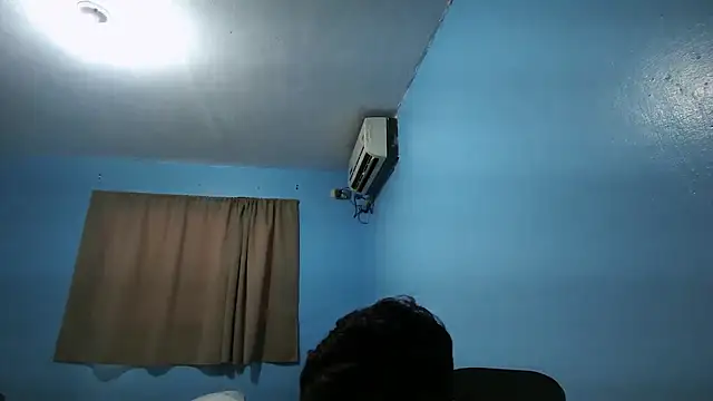 Jaket lovers online show from 10/14/25, 07:36