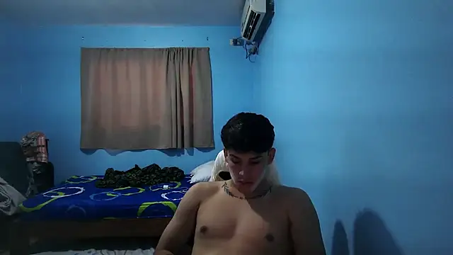 Jaket lovers online show from 11/19/25, 09:04