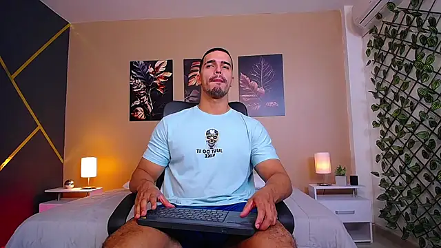 ChristopherBlack  online show from 10/18/25, 01:01