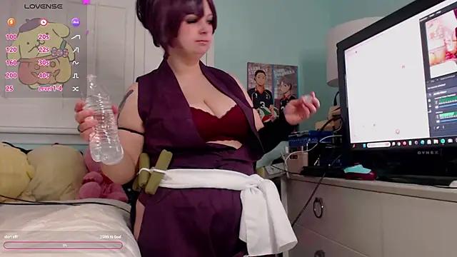 Snapshot of starsaturn chatting on 10/26/25, 03:12 starsaturn online show from 10/26/25, 03:12