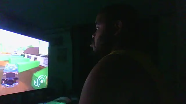 Bear2698 online show from 11/04/25, 04:11