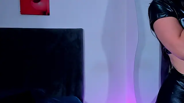 saramikaelson online show from 11/19/25, 10:54