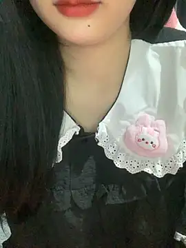 Snapshot of Linhtruong_ chatting on 11/06/25, 04:35 Linhtruong online show from 11/06/25, 04:35