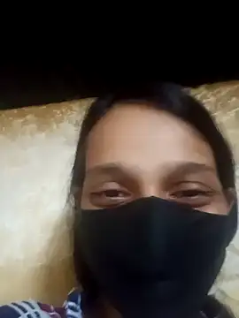 Snapshot of ursumita chatting on 10/16/25, 07:26 ursumita online show from 10/16/25, 07:26