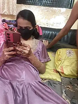 Snapshot of ursumita chatting on 10/20/25, 08:20 ursumita online show from 10/20/25, 08:20