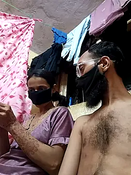 Snapshot of ursumita chatting on 10/21/25, 07:14 ursumita online show from 10/21/25, 07:14