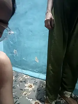 Snapshot of ursumita chatting on 10/29/25, 07:15 ursumita online show from 10/29/25, 07:15