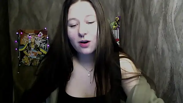 Linda S  online show from 11/18/25, 05:17