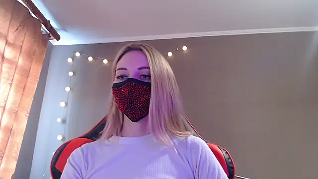 Iris lave online show from 10/15/25, 12:05