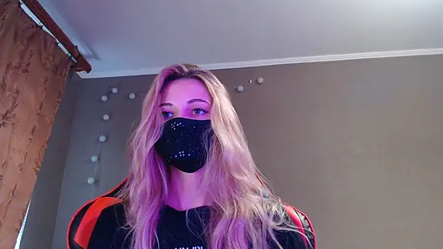 Iris lave online show from 10/18/25, 02:40