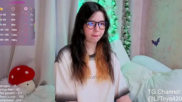 little Teya online show from 11/14/25, 10:25