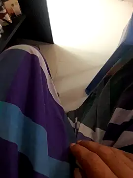 Snapshot of hackyourpussy@xh chatting on 10/07/25, 06:54 hackyourpussyxh online show from 10/07/25, 06:54