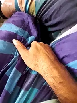 Snapshot of hackyourpussy@xh chatting on 10/17/25, 02:26 hackyourpussyxh online show from 10/17/25, 02:26