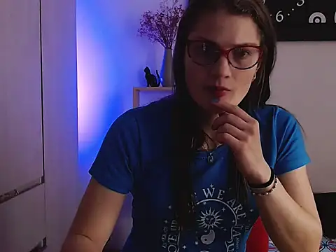 Camila-ventura online show from 10/16/25, 07:04