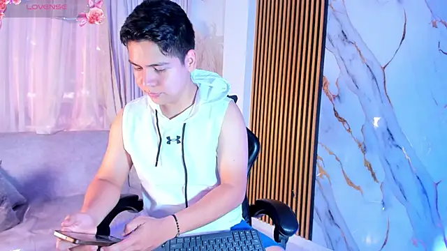 Asta Black online show from 10/11/25, 08:07