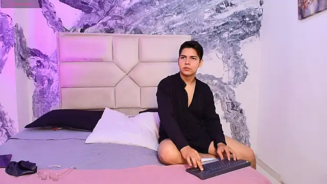 Asta Black online show from 10/17/25, 05:32