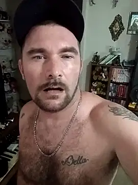 Snapshot of Daddylongleg690 chatting on 11/26/25, 06:31 Daddylongleg690 online show from 11/26/25, 06:31