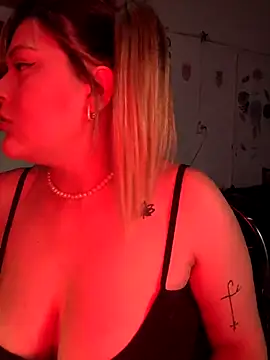 Dulceluz 420 online show from 10/17/25, 06:54