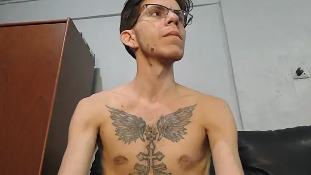 AlexandroRossi online show from 11/15/25, 06:22