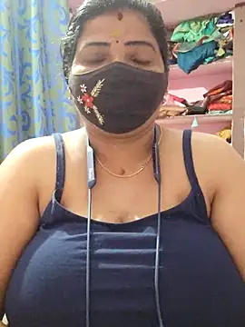 lathikaqueentamil online show from 10/13/25, 07:47