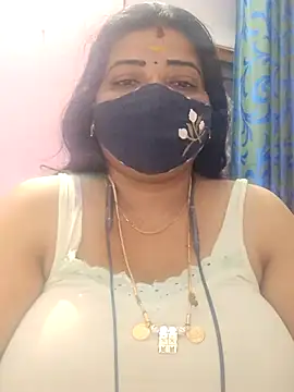 lathikaqueentamil online show from 10/27/25, 03:21