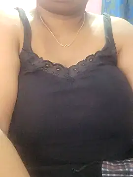 lathikaqueentamil online show from 10/31/25, 04:41