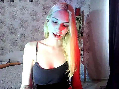 Snapshot of ClaireLaSweet chatting on 11/22/25, 03:49 ClaireLaSweet online show from 11/22/25, 03:49