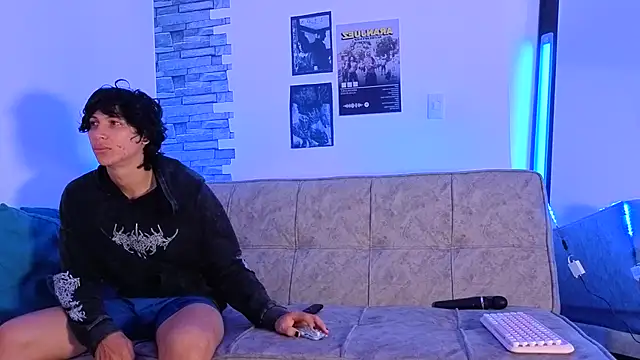 DavidAndClare online show from 11/25/25, 01:22