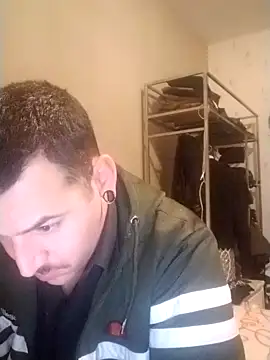Snapshot of JuicyBigcock@xh chatting on 10/07/25, 12:08 JuicyBigcockxh online show from 10/07/25, 12:08