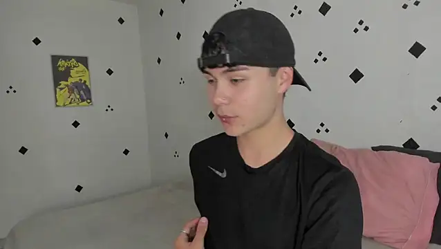 crushnier1 online show from 09/17/25, 05:58