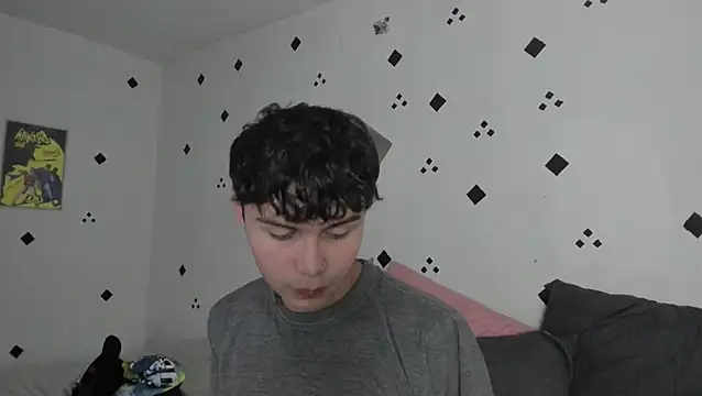 crushnier1 online show from 09/18/25, 05:48