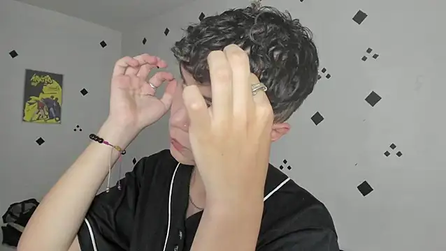 crushnier1 online show from 09/25/25, 05:49