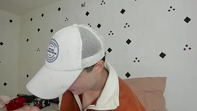 crushnier1 online show from 10/11/25, 06:06