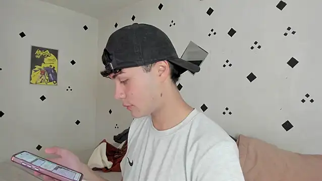 crushnier1 online show from 10/14/25, 05:47