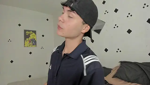 crushnier1 online show from 10/15/25, 06:19