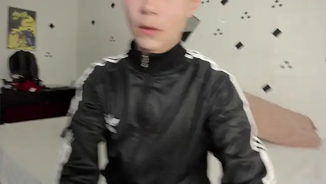 crushnier1 online show from 10/24/25, 05:42