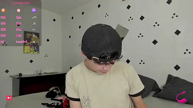 crushnier1 online show from 11/05/25, 05:57