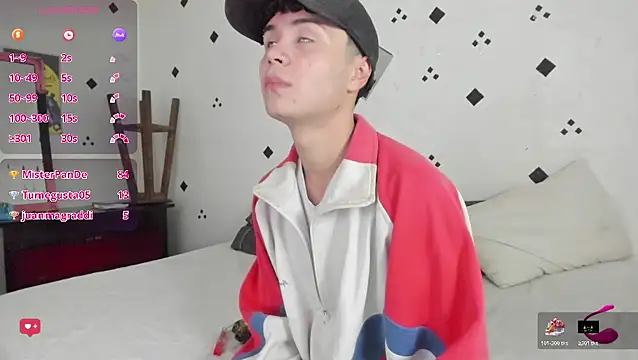 crushnier1 online show from 11/18/25, 05:28