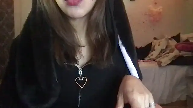 nekowaifuuu online show from 11/10/25, 07:40