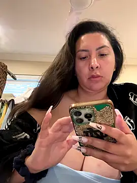 Snapshot of brittanysparks chatting on 11/23/25, 05:46 brittanysparks online show from 11/23/25, 05:46