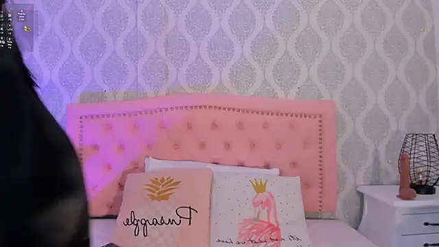 OnlyGia online show from 11/12/25, 08:08