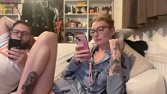 Snapshot of harleyblair chatting on 09/22/25, 10:34 harleyblair online show from 09/22/25, 10:34