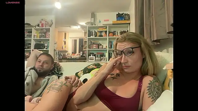 Snapshot of harleyblair chatting on 10/14/25, 10:32 harleyblair online show from 10/14/25, 10:32