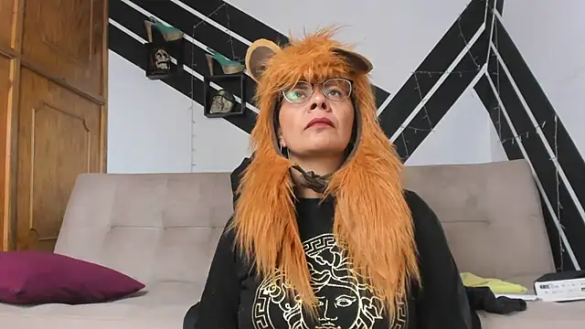 sofia hot vc online show from 10/24/25, 02:41