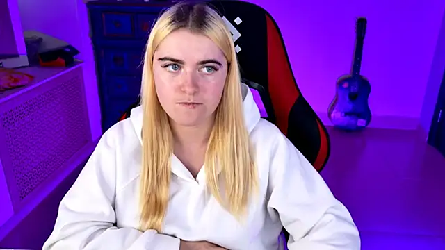 Stef Nicks online show from 09/15/25, 09:20