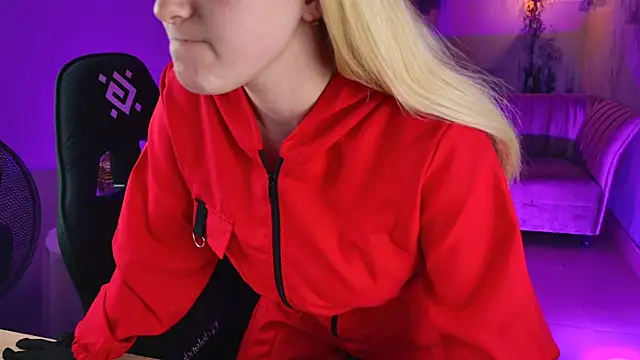 Stef Nicks online show from 09/27/25, 05:12